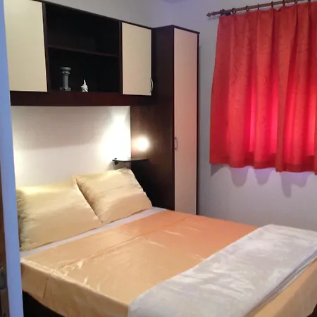 公寓 By The Sea Cove Kalebova Luka, - 11616 罗戈兹尼察